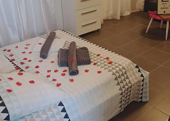 Cosy Adults Only Agde