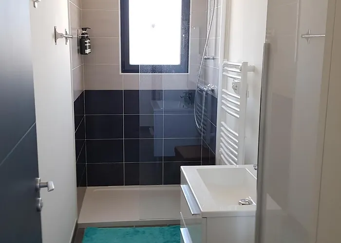 Cosy Adults Only Couette-café 4*