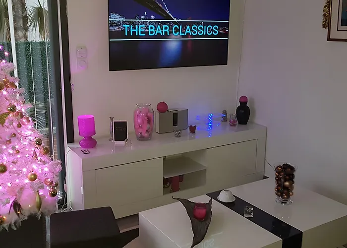 Cosy Adults Only Agde