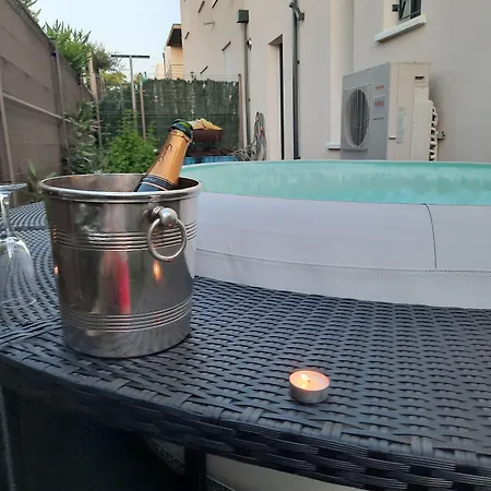 Cosy Adults Only Bed and breakfast Agde