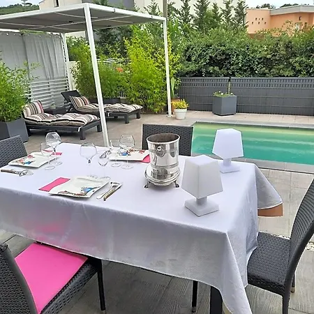 Cosy Adults Only Couette-café Agde